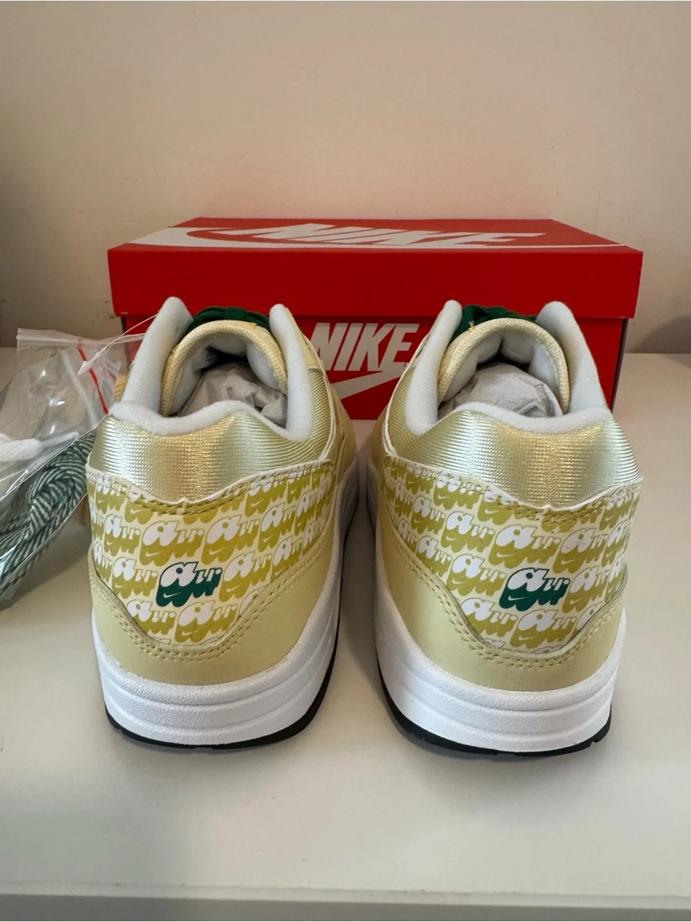 Nike Air Max 1 PRM Lemonade shoes NWT